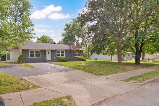1012 E Morningside Street, Springfield, MO 65807
