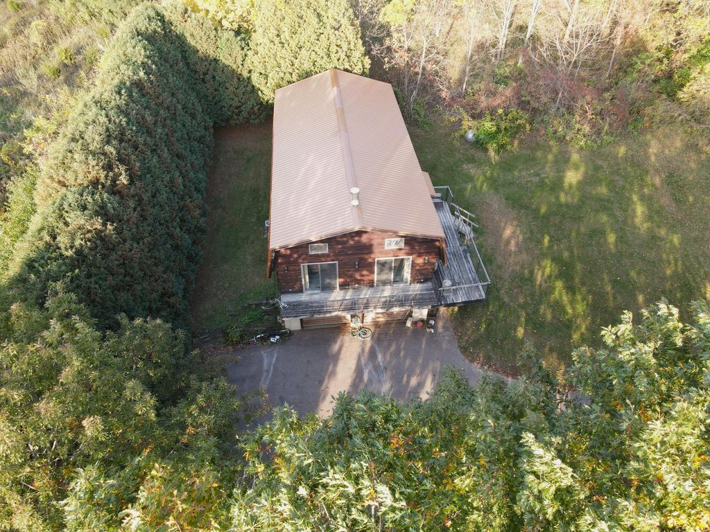 S225 Castleberg Drive, Nelson, WI 54756 — photo 4