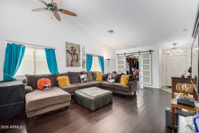 3337 W WAYLAND Drive, Phoenix, AZ 85041