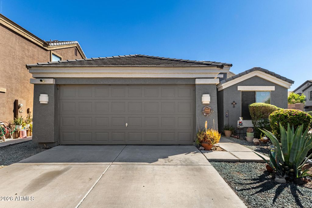 3337 W WAYLAND Drive, Phoenix, AZ 85041