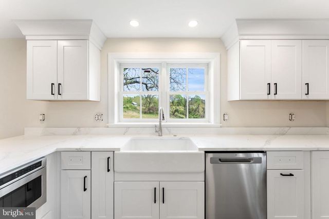 11066 MORELAND RD, Delaplane, VA 20144