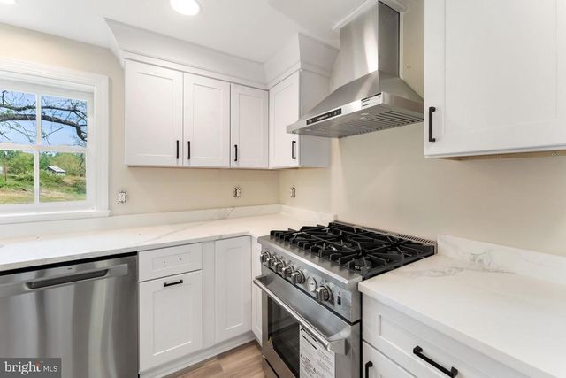 11066 MORELAND RD, Delaplane, VA 20144