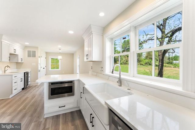 11066 MORELAND RD, Delaplane, VA 20144