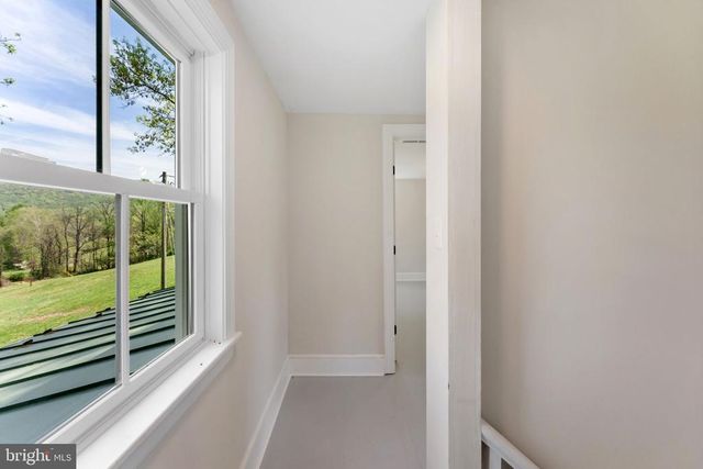 11066 MORELAND RD, Delaplane, VA 20144
