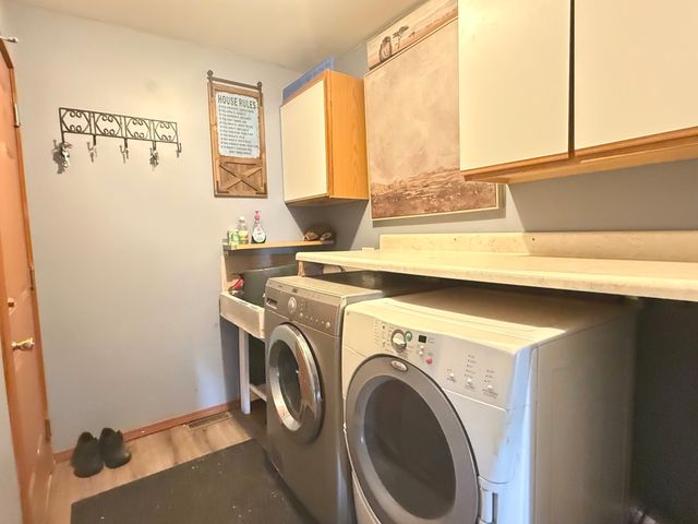 529 N Ravine Drive, Round Lake Park, IL 60073