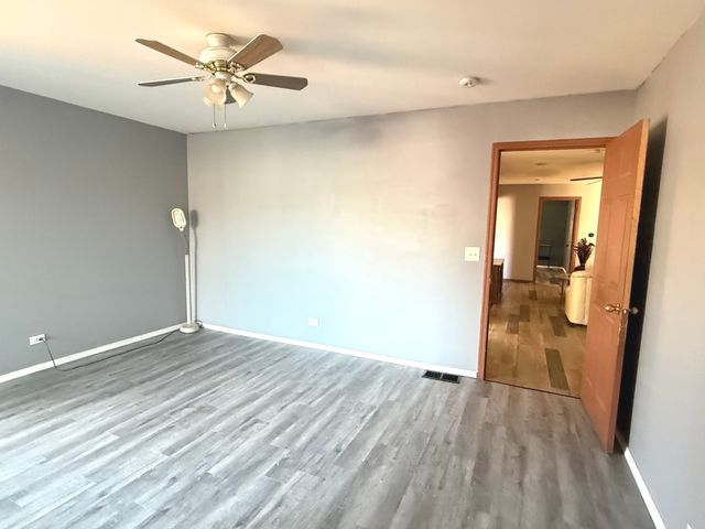 529 N Ravine Drive, Round Lake Park, IL 60073