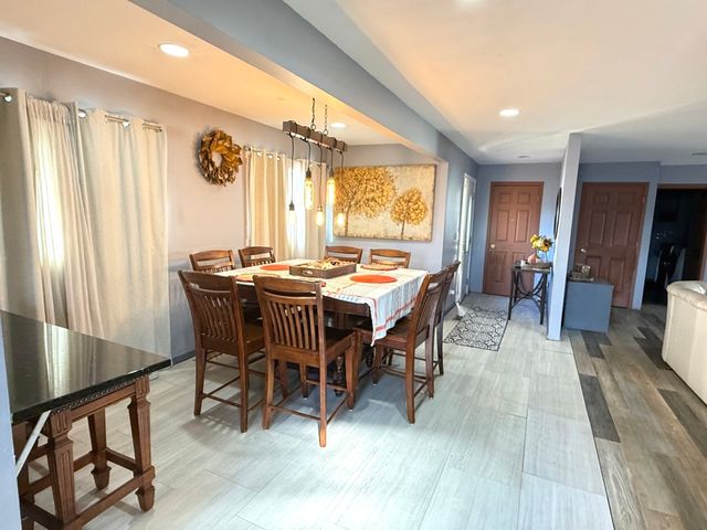 529 N Ravine Drive, Round Lake Park, IL 60073