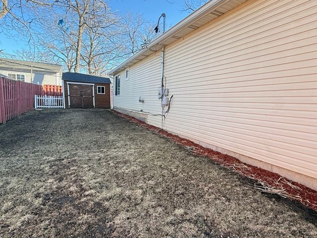 529 N Ravine Drive, Round Lake Park, IL 60073