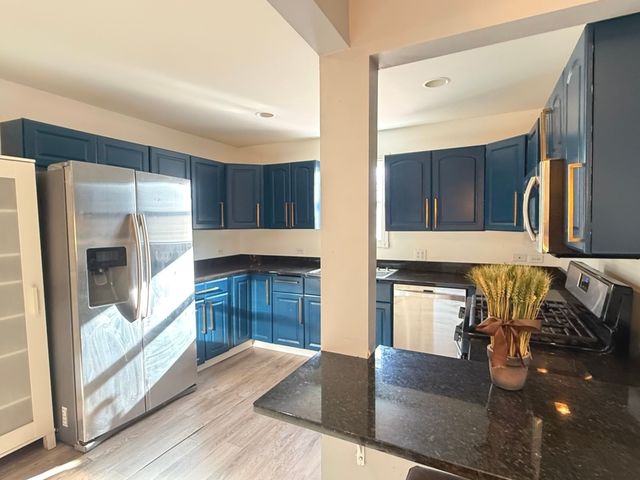 529 N Ravine Drive, Round Lake Park, IL 60073