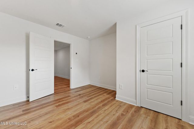 9626 W Oaklawn Road, Biloxi, MS 39532