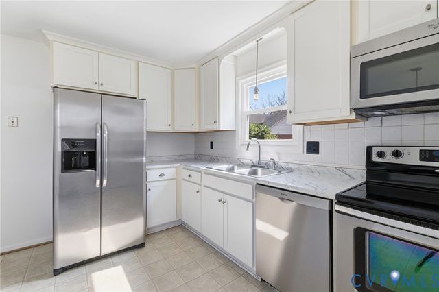 9034 Shari Dr, Henrico, VA 23228