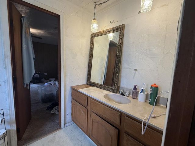 2318 SW 46th Street, Oklahoma City, OK 73119