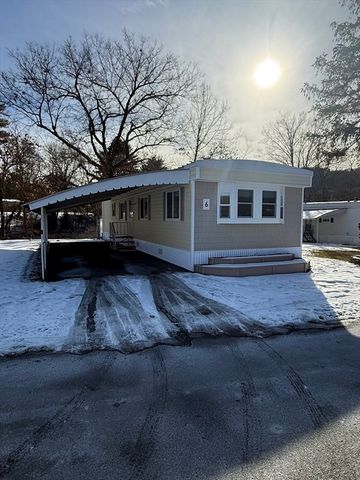 6 Center Street, Brimfield, MA 01010