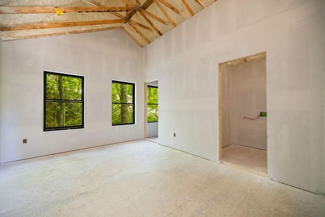 57 Middle Ridge Road, Campton, KY 41301