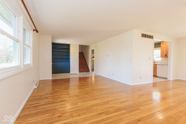 3404 W Robinwood Drive, Muncie, IN 47304