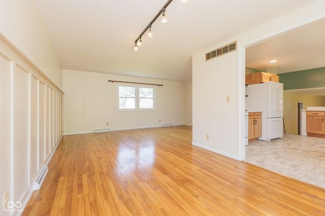 3404 W Robinwood Drive, Muncie, IN 47304