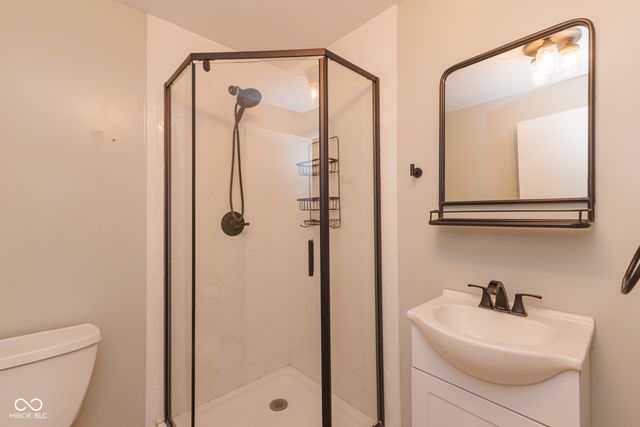 3404 W Robinwood Drive, Muncie, IN 47304