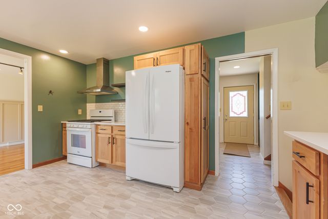 3404 W Robinwood Drive, Muncie, IN 47304
