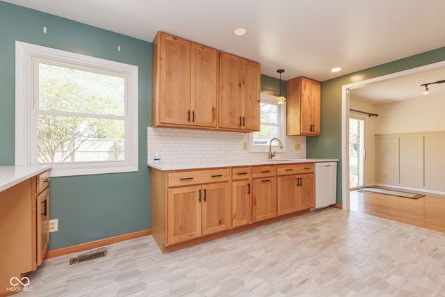 3404 W Robinwood Drive, Muncie, IN 47304