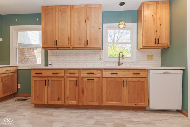 3404 W Robinwood Drive, Muncie, IN 47304
