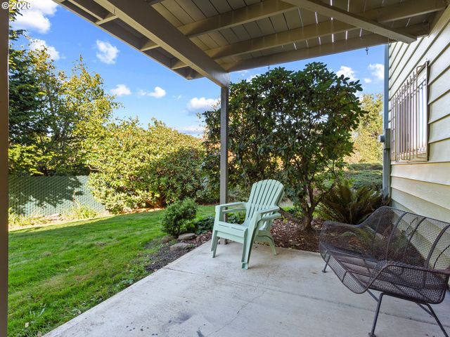 15031 Ne ROSE Pkwy, Portland, OR 97230