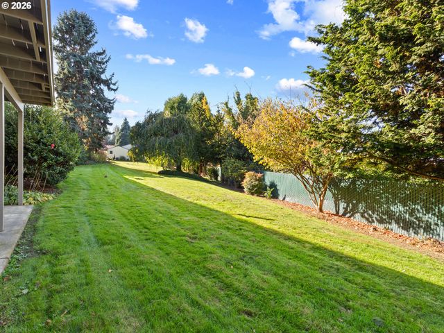 15031 Ne ROSE Pkwy, Portland, OR 97230