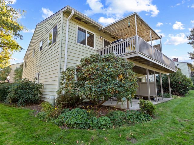 15031 Ne ROSE Pkwy, Portland, OR 97230