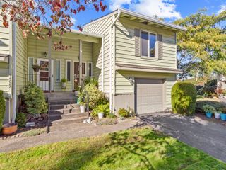 15031 Ne ROSE Pkwy, Portland, OR 97230