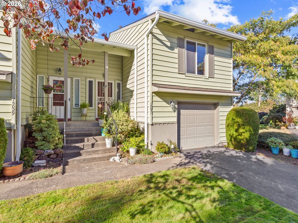 15031 Ne ROSE Pkwy, Portland, OR 97230