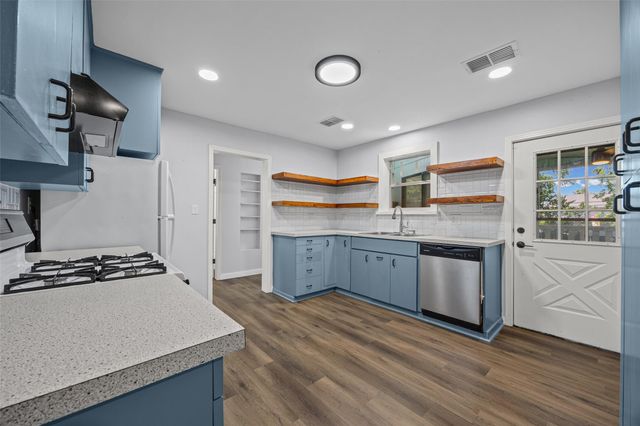 601 Zunker ST, San Marcos, TX 78666