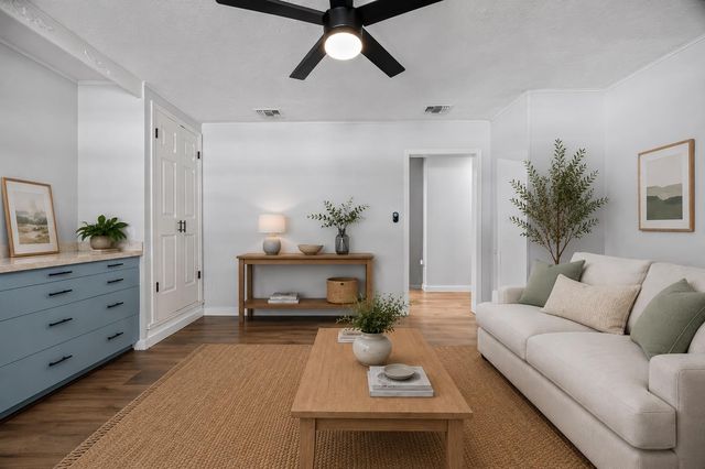 601 Zunker ST, San Marcos, TX 78666