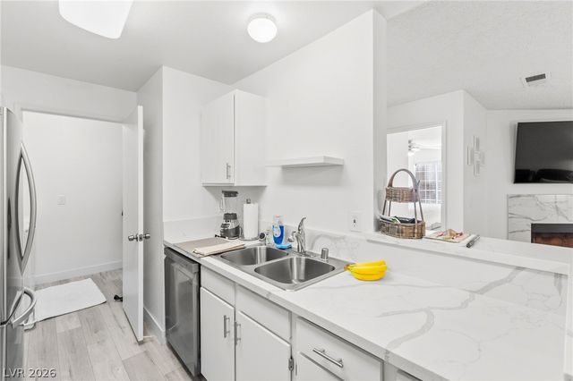 2200 South Fort Apache Road 2156, Las Vegas, NV 89117