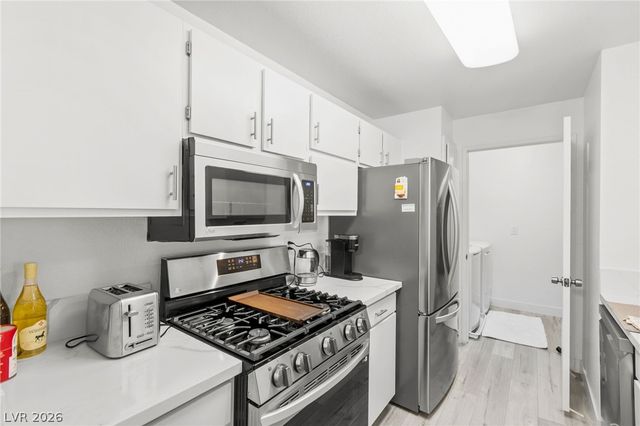 2200 South Fort Apache Road 2156, Las Vegas, NV 89117