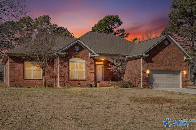 34 Sharon Avenue, Trinity, AL 35673