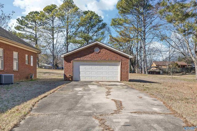 34 Sharon Avenue, Trinity, AL 35673