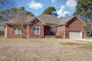 34 Sharon Avenue, Trinity, AL 35673