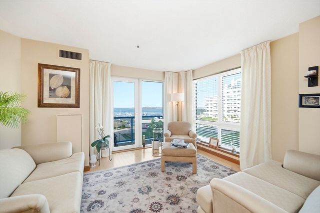 2001 Marina Dr 312, Quincy, MA 02171