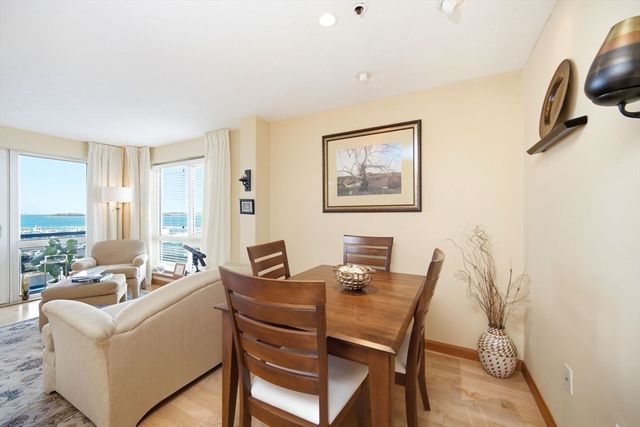 2001 Marina Dr 312, Quincy, MA 02171