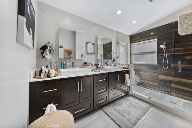 23900 Arminta, West Hills, CA 91304