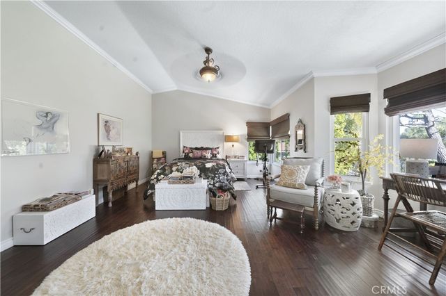 23900 Arminta, West Hills, CA 91304