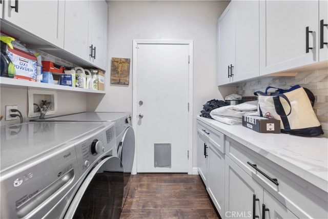 23900 Arminta, West Hills, CA 91304