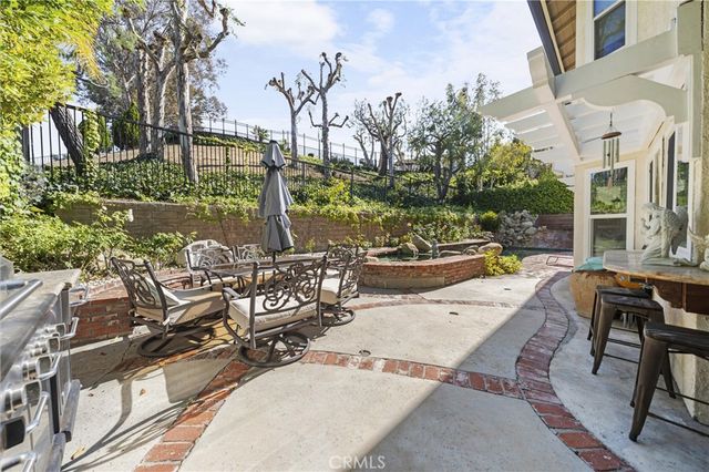 23900 Arminta, West Hills, CA 91304