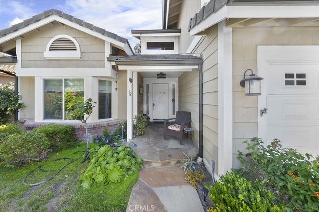 23900 Arminta, West Hills, CA 91304