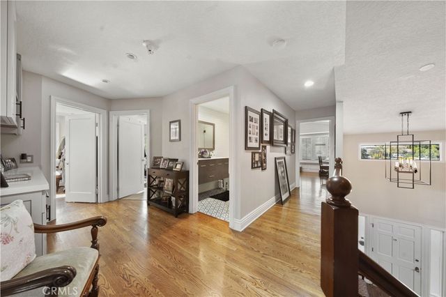 23900 Arminta, West Hills, CA 91304