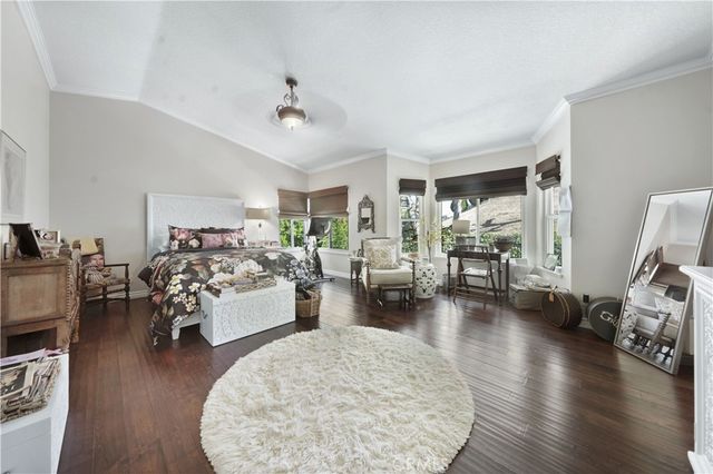 23900 Arminta, West Hills, CA 91304