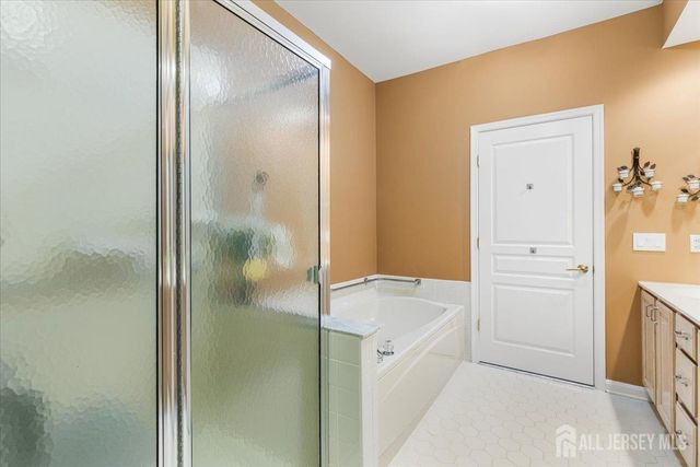 386 Harrier Drive, Monroe, NJ 08331