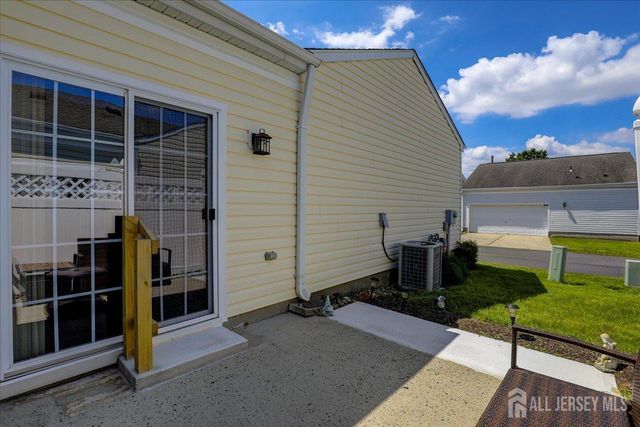 386 Harrier Drive, Monroe, NJ 08331