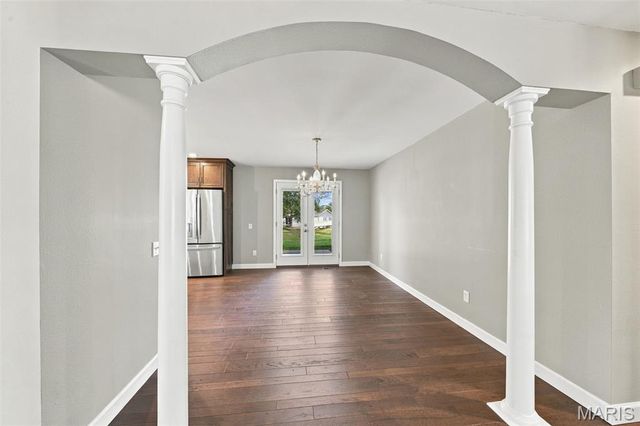 1230 Luray Drive, Chesterfield, MO 63017