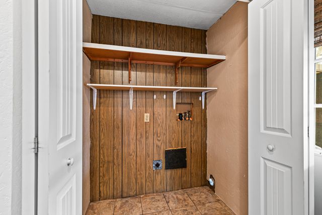 2252 Table Rock Road 222, Medford, OR 97501