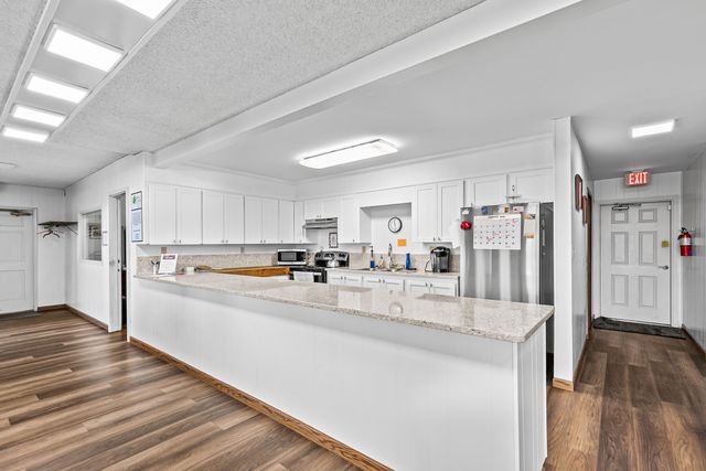 2252 Table Rock Road 222, Medford, OR 97501